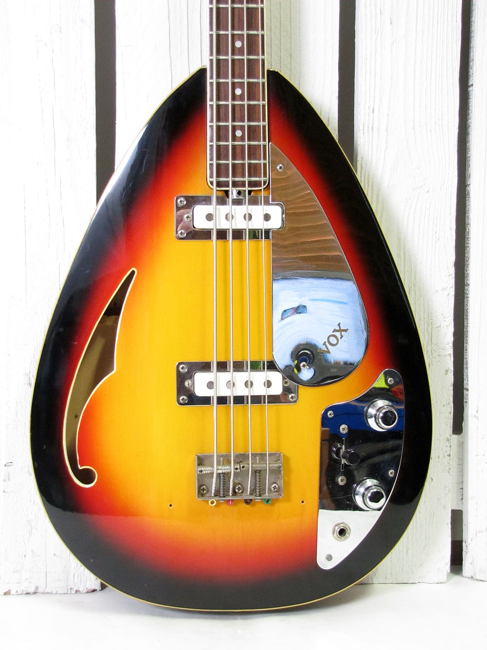 VINTAGE LATE 1960'S VOX BILL WYMAN ELECTRIC BASS GUITAR MADE IN ITALY